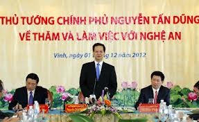 Thủ tướng Nguyễn Tấn Dũng thăm và làm việc tại tỉnh Nghệ An - ảnh 1